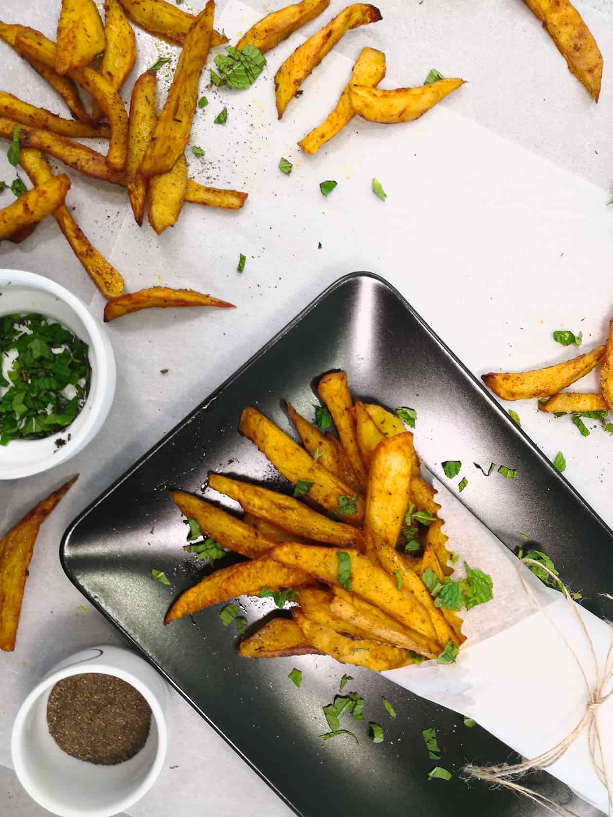 Turmeric-fries-homemade-vegan-tzatziki-dip4-starters-sides-recipes