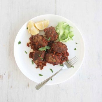 Soutzoukakia, vegan “meatballs” with tomato sauce