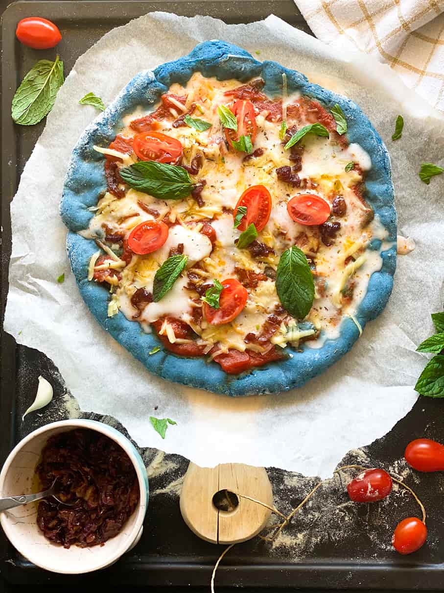 Easy-vegan-blue-pizza-4-main-dishes