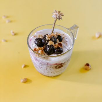 Flat belly breakfast with vegan yogurt flaxseeds & blueberries